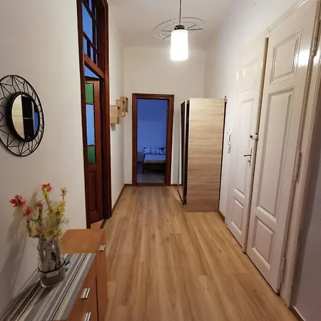 Blisko Dworca Pkp,pks * Cieszyn (Silesia)