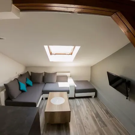 Blisko Dworca Pkp,pks * Cieszyn (Silesia)