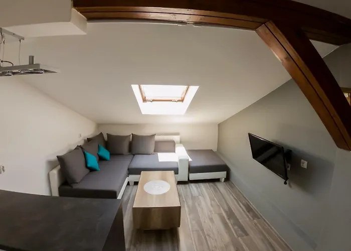 Blisko Dworca Pkp,pks * Цешин